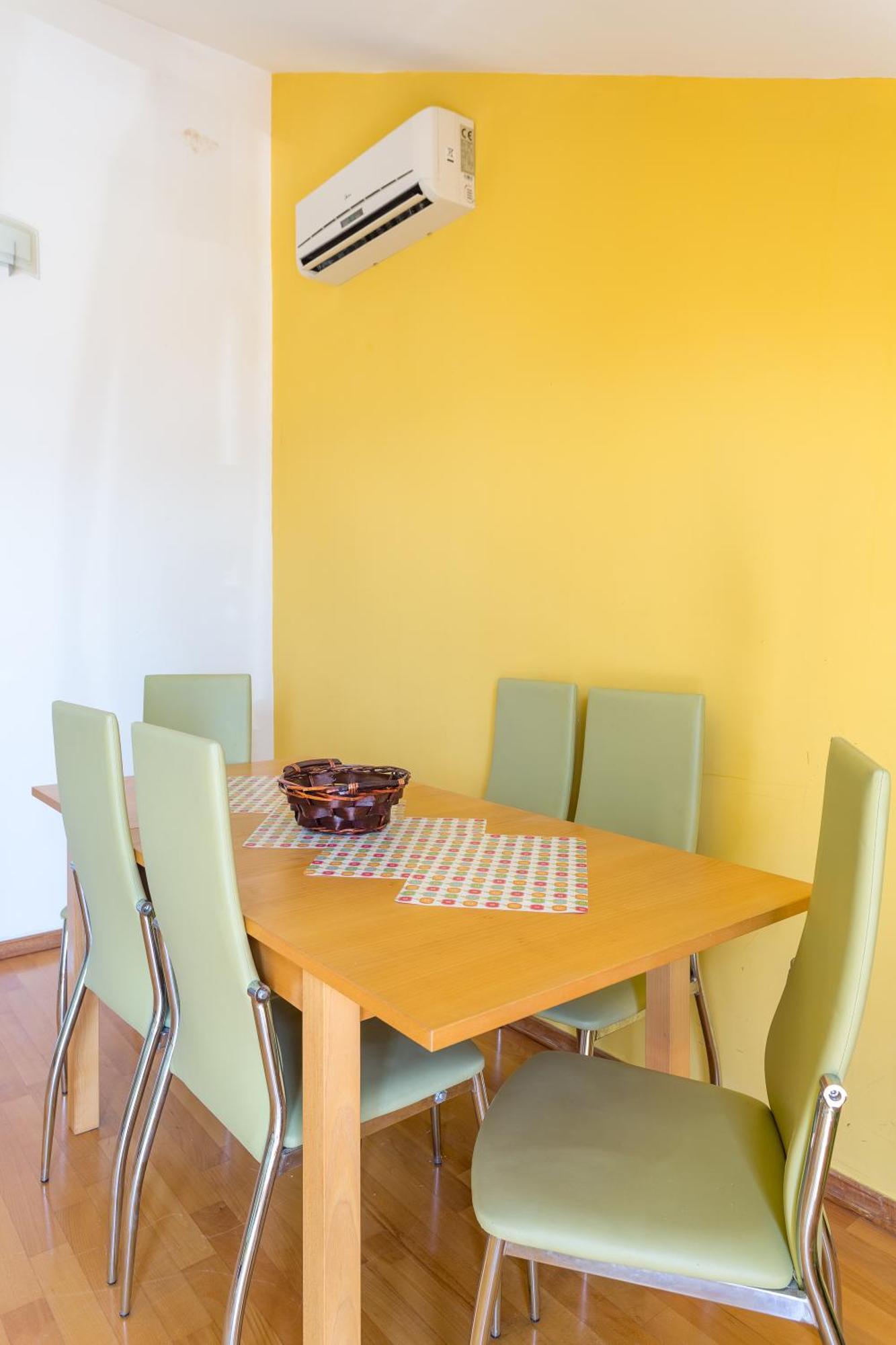 Sunrise Apartments Bol Quarto foto